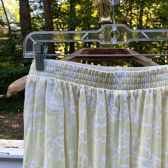 Nine West Pale Yellow White Abstract Stretch Midi Skirt - Picture 6 of 8